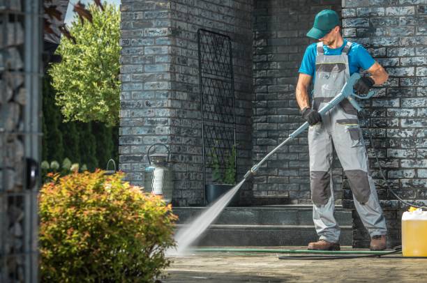 Best Gutter Cleaning  in Huntington Beach, CA